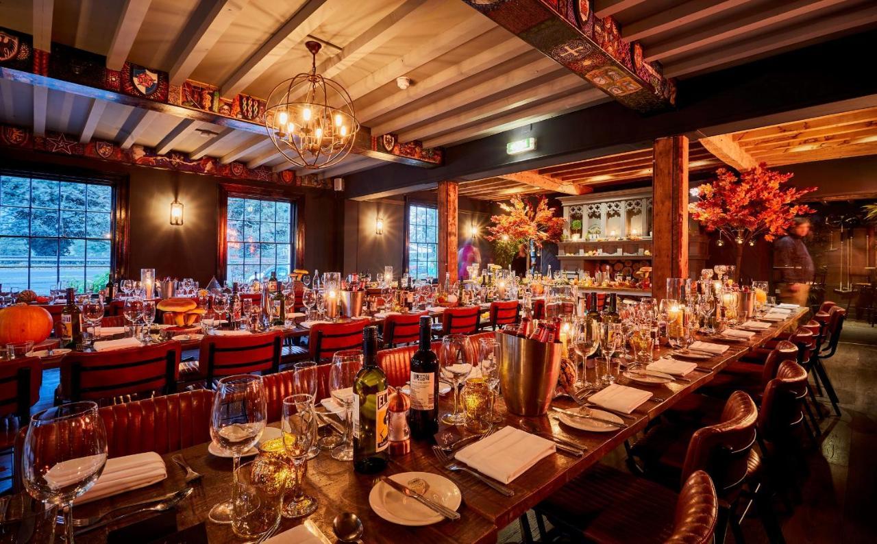 The Vicarage Hotel Holmes Chapel Bagian luar foto