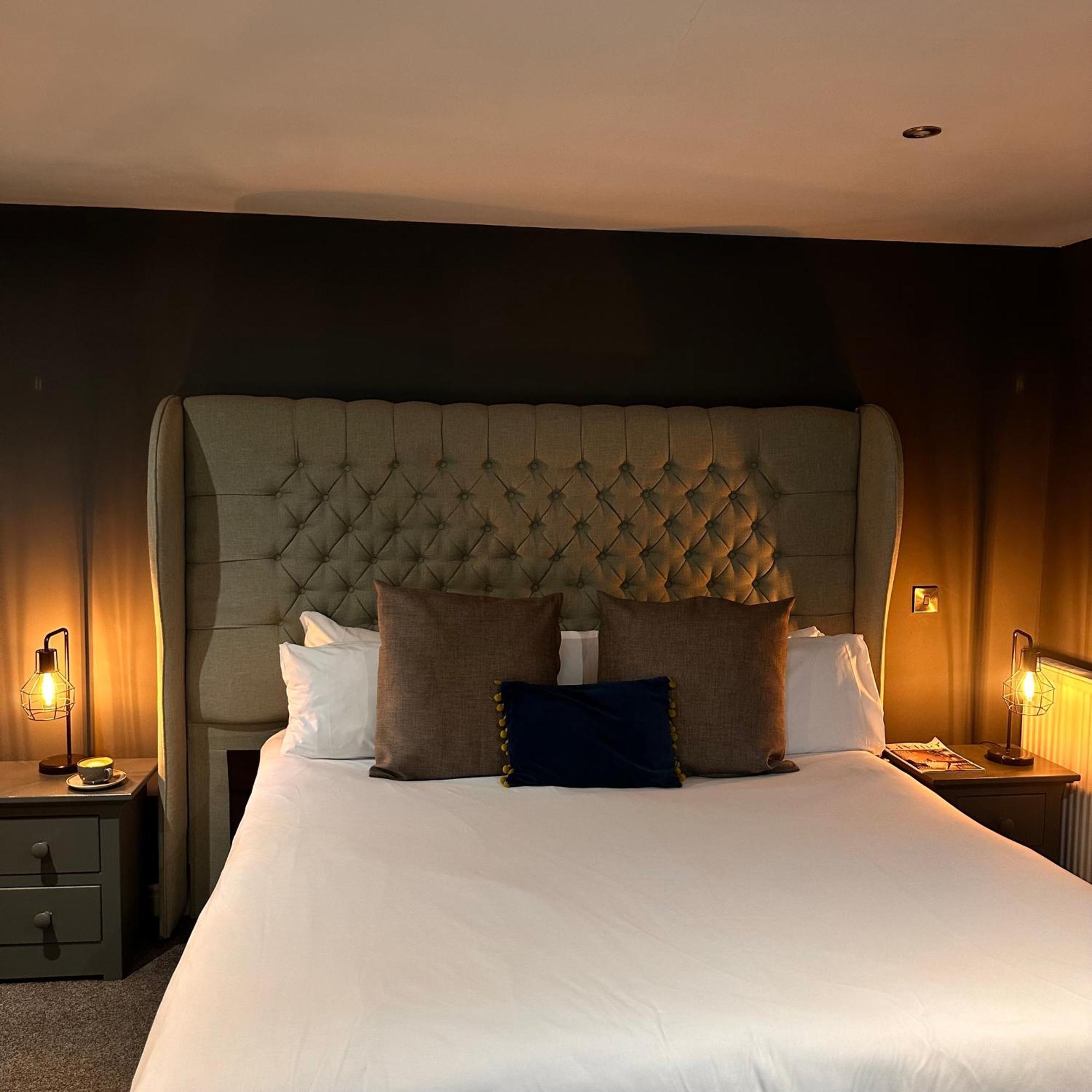 The Vicarage Hotel Holmes Chapel Bagian luar foto