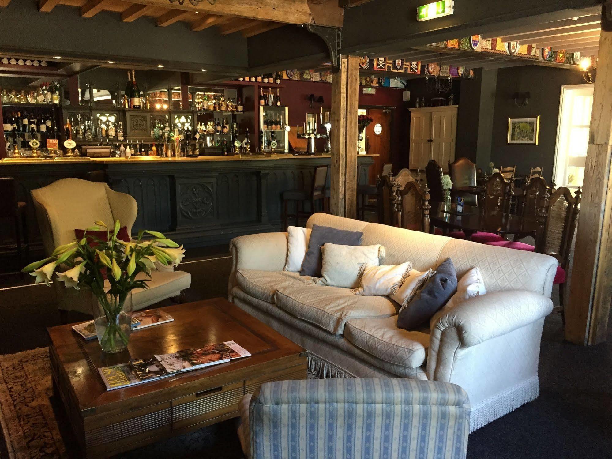 The Vicarage Hotel Holmes Chapel Bagian luar foto